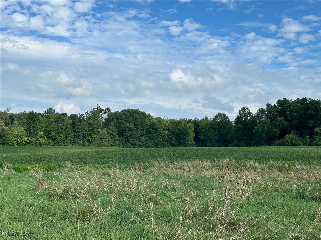 V/L 2 Fenstermaker Road