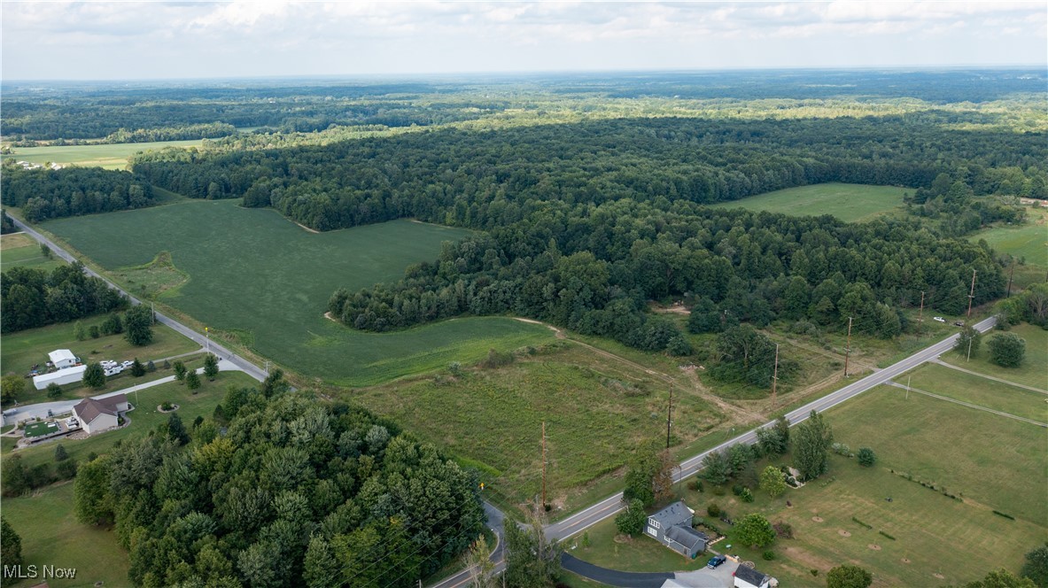 V/L 2 Fenstermaker Road