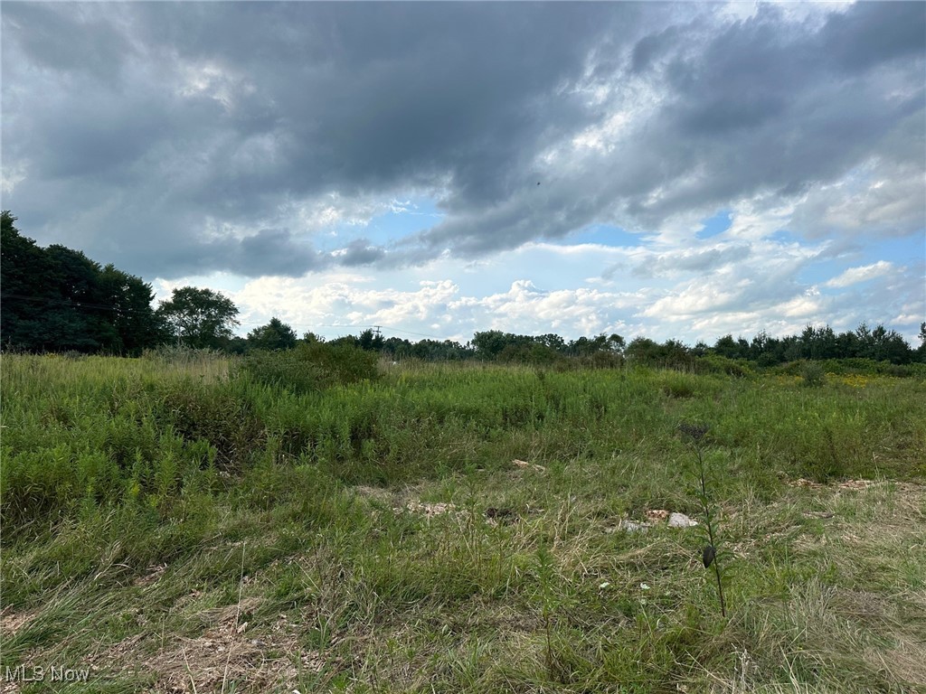 V/L 2 Fenstermaker Road