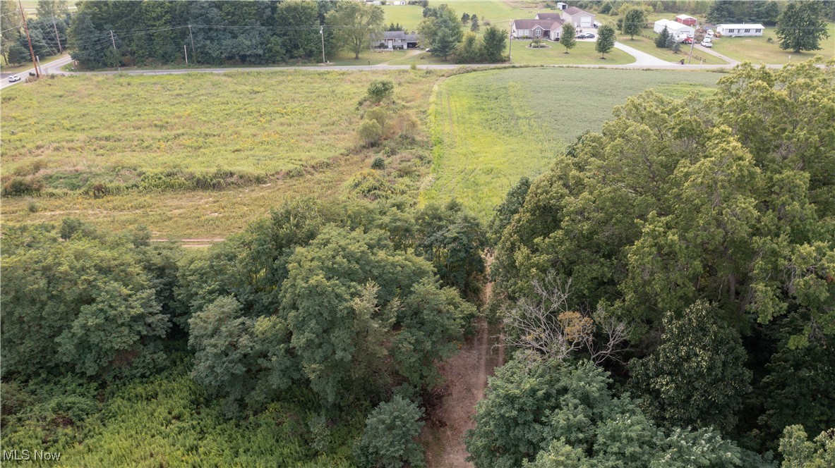 V/L 2 Fenstermaker Road