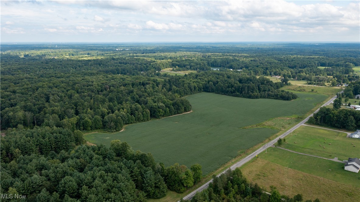 V/L 2 Fenstermaker Road