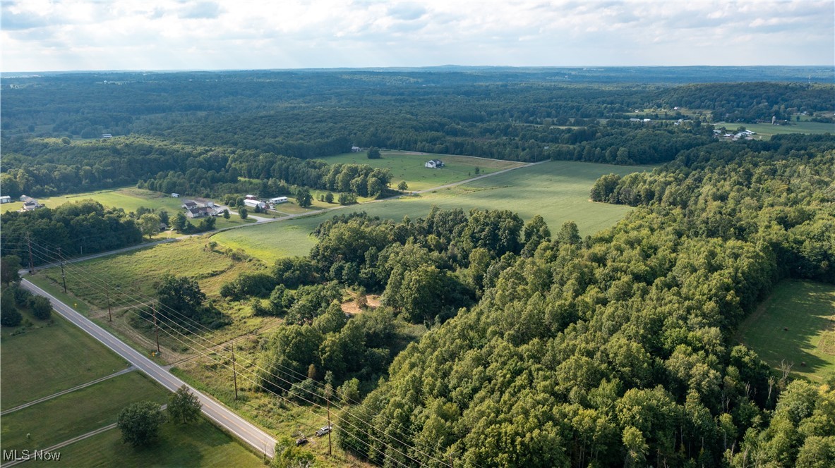 V/L 2 Fenstermaker Road