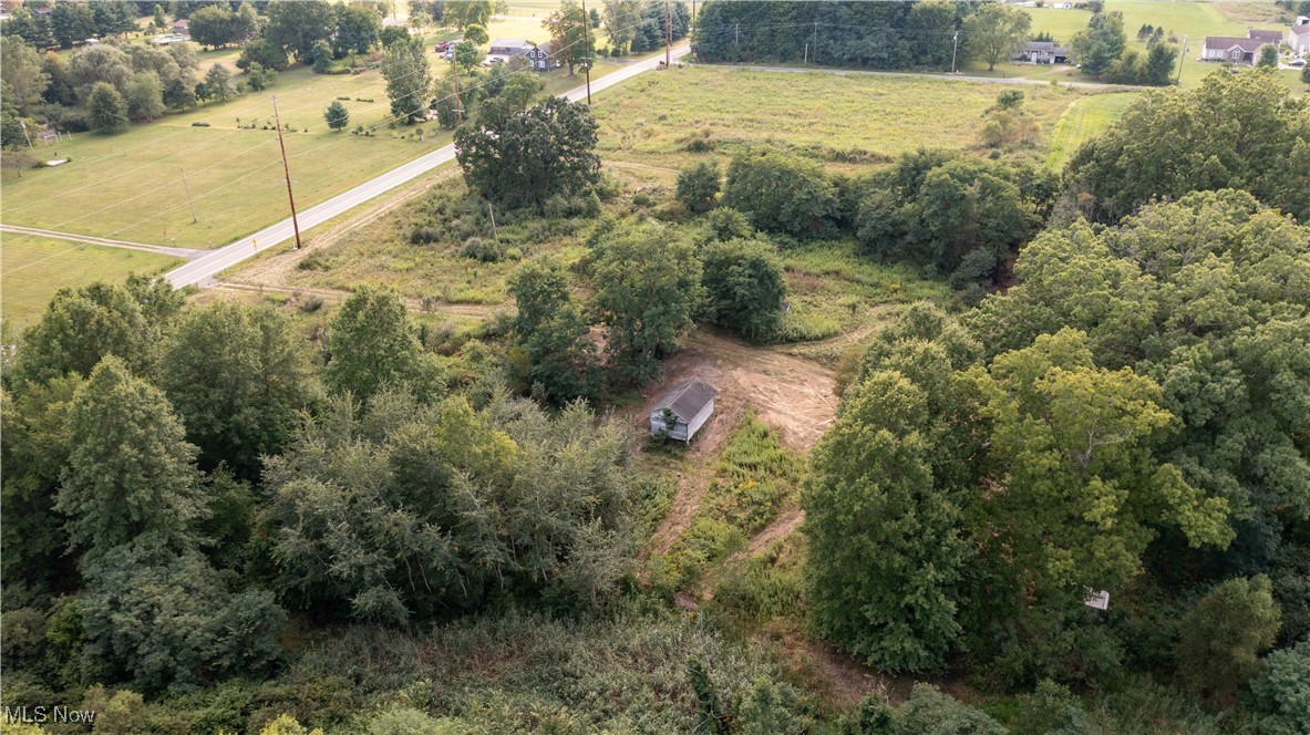 V/L 2 Fenstermaker Road