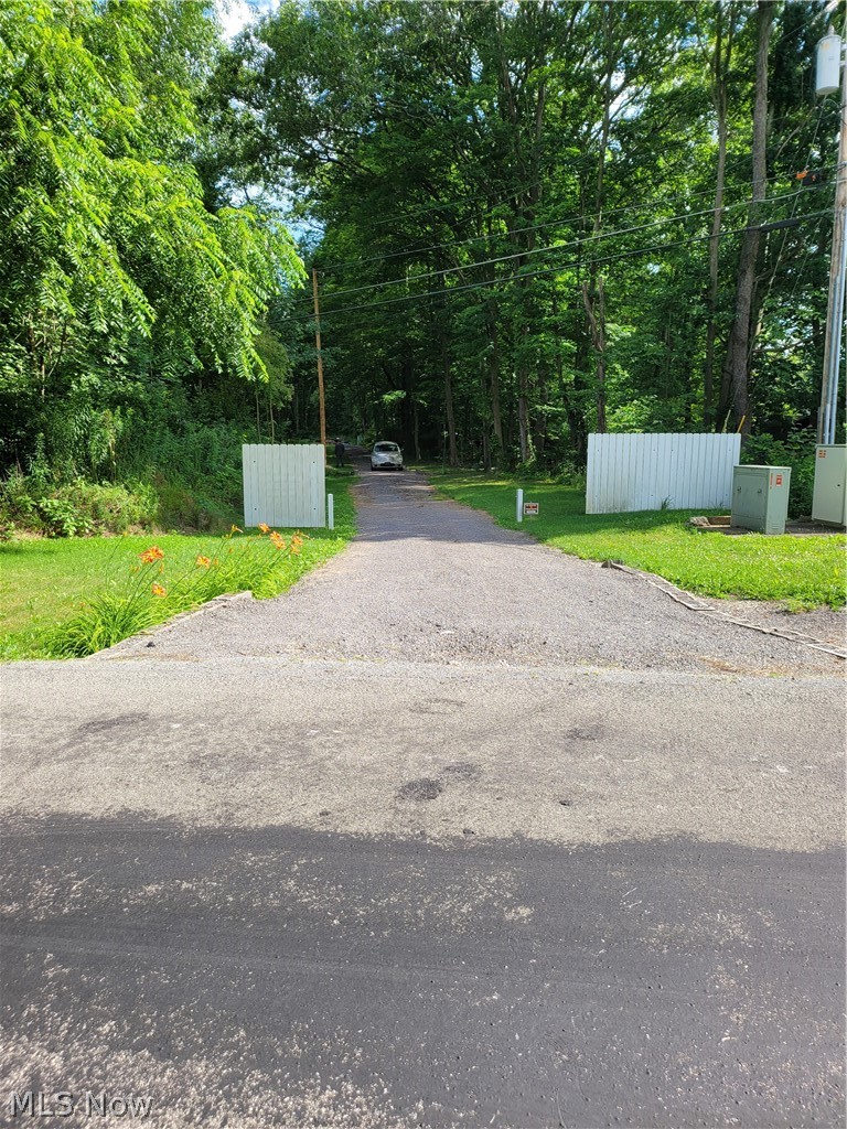 10088 Knowlton Road