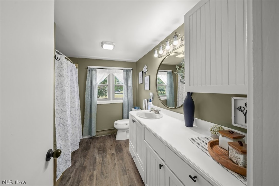 890 Bristol Champion Townline Road NE