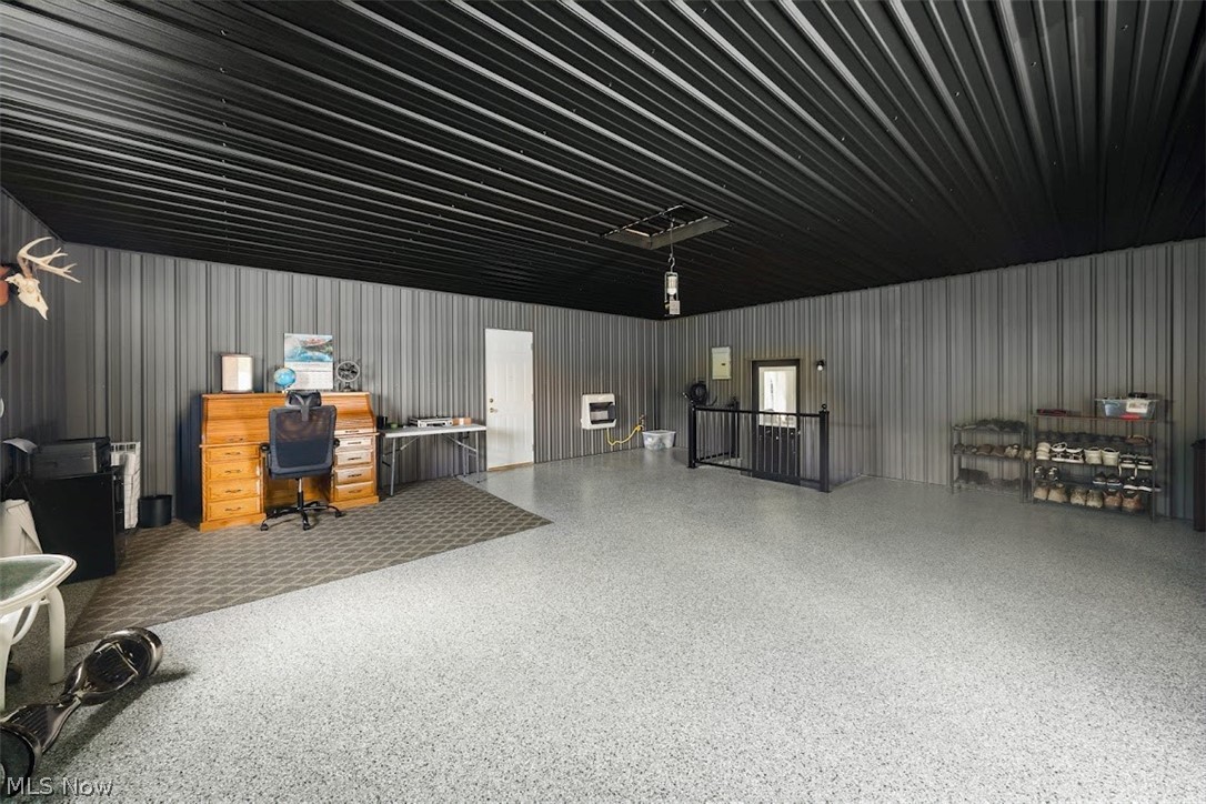 890 Bristol Champion Townline Road NE