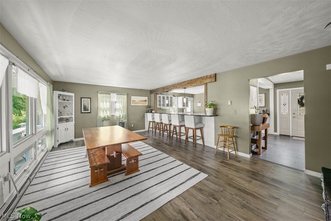 890 Bristol Champion Townline Road NE