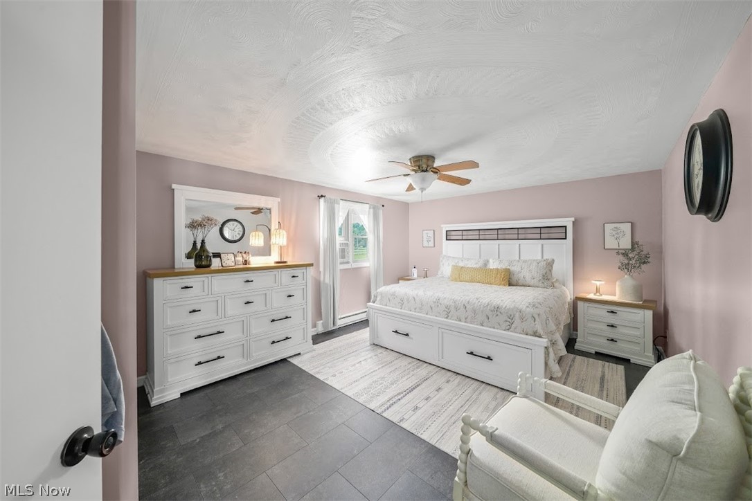 890 Bristol Champion Townline Road NE