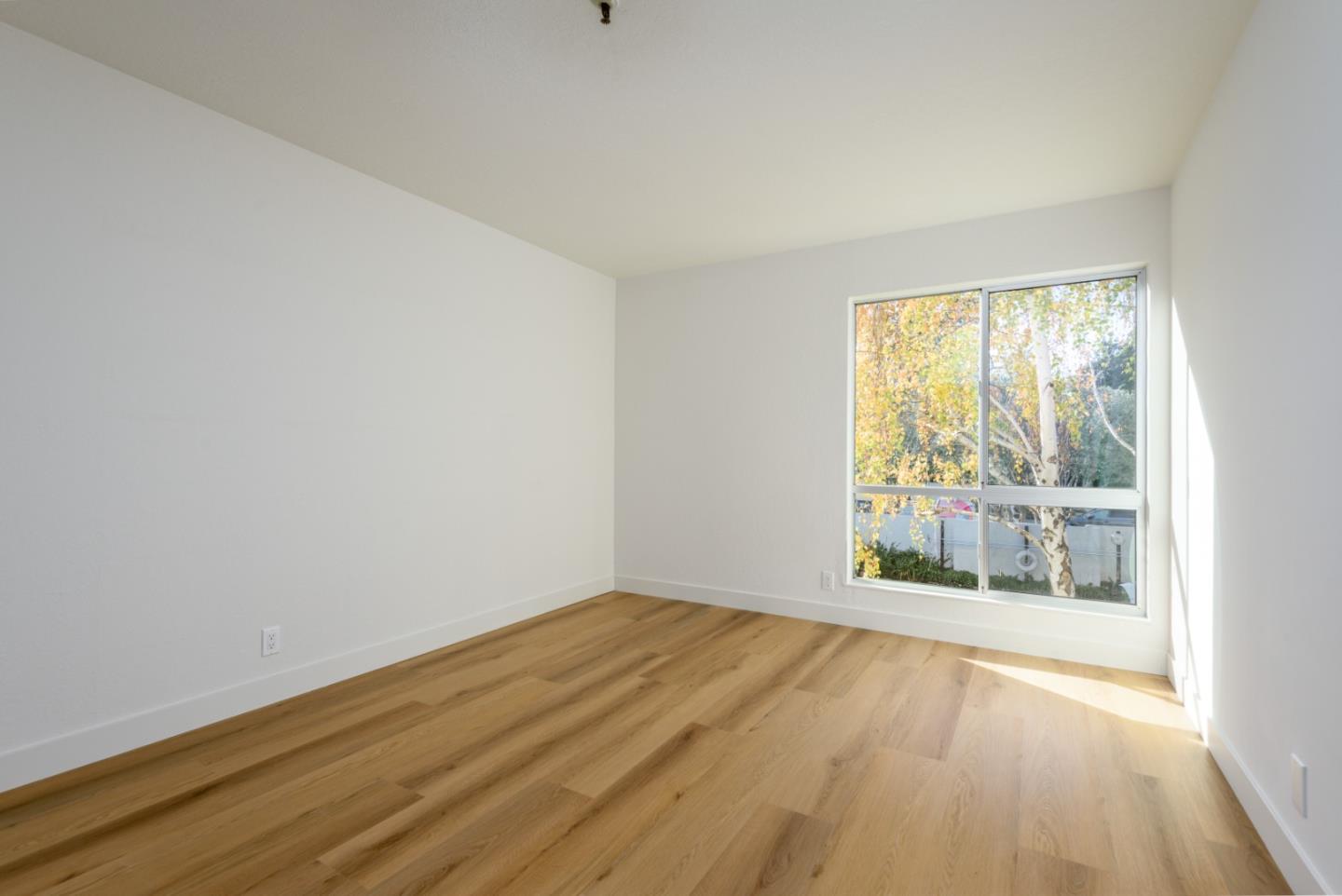 707 Bryant ST 206