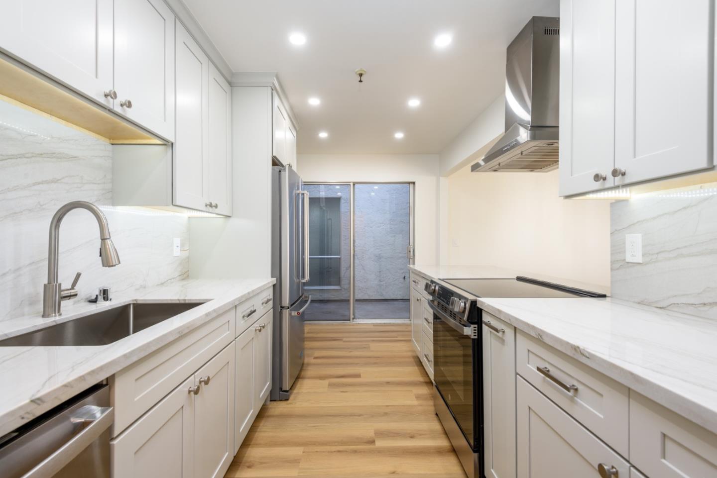 707 Bryant ST 206