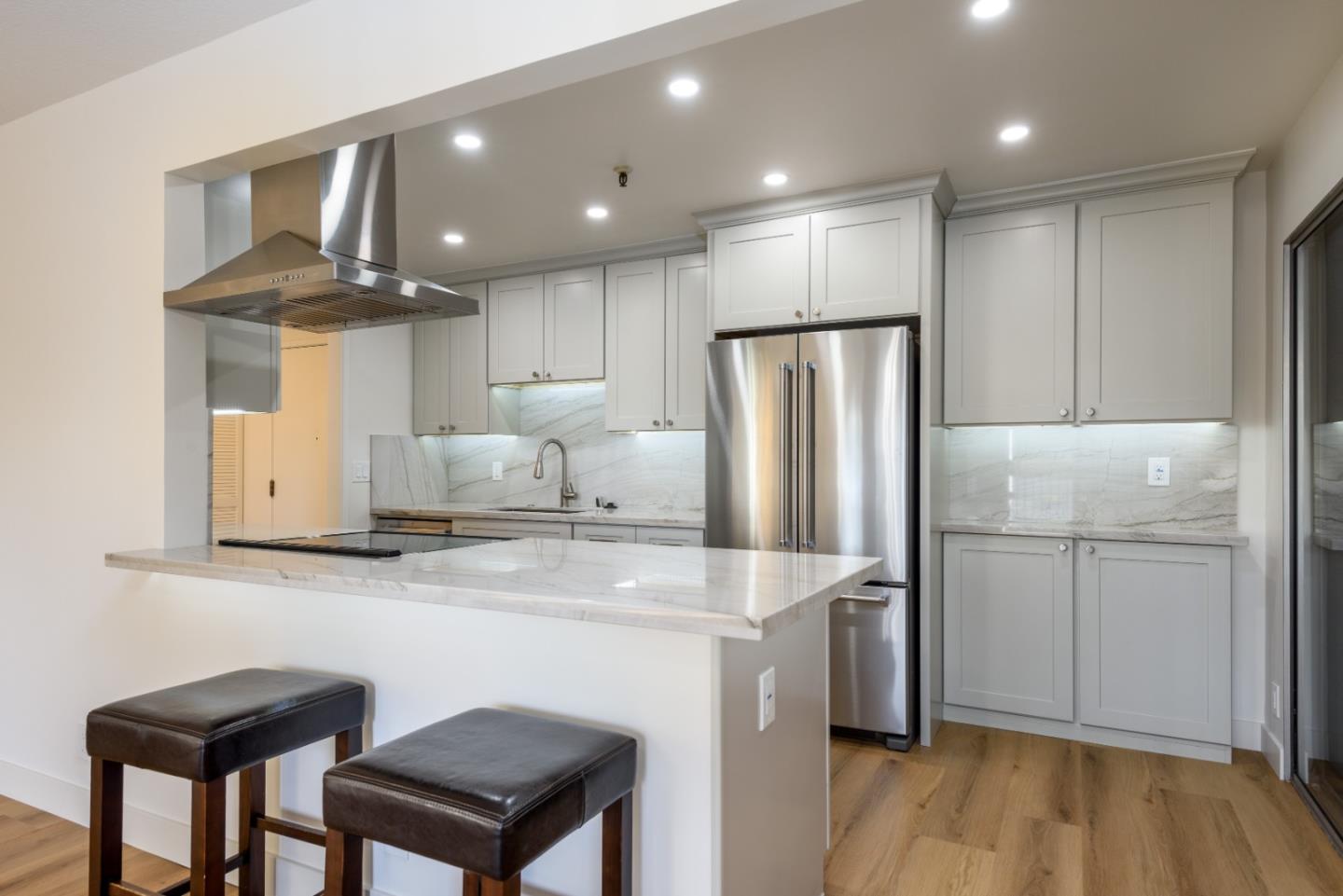 707 Bryant ST 206