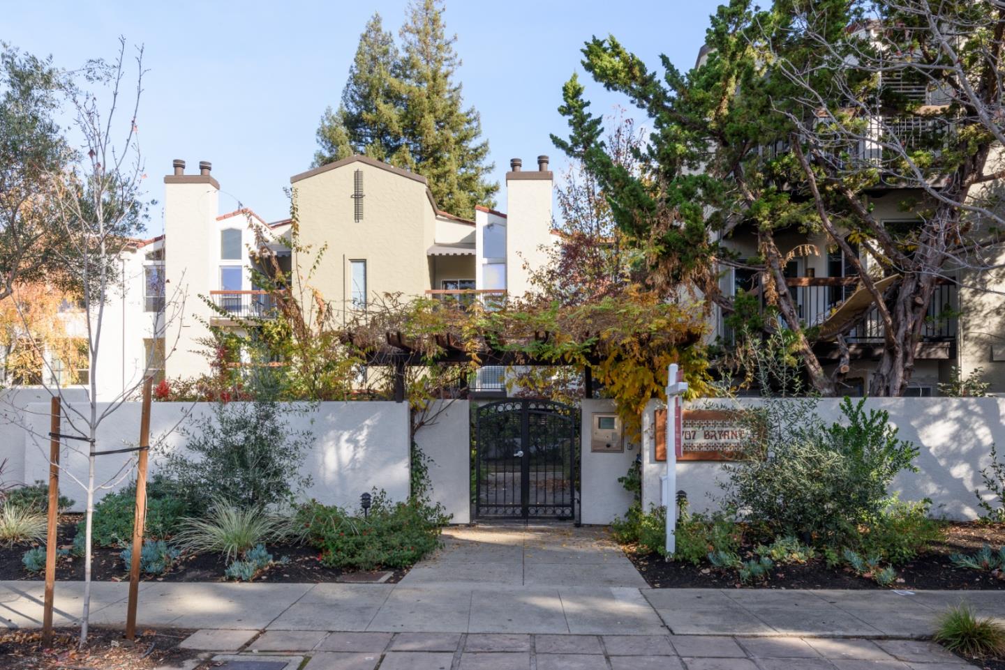 707 Bryant ST 206