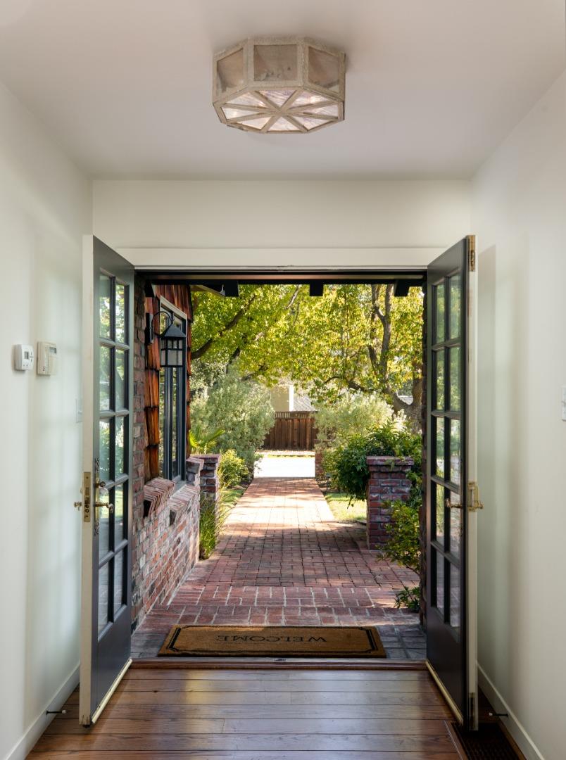 324 Alta Vista AVE