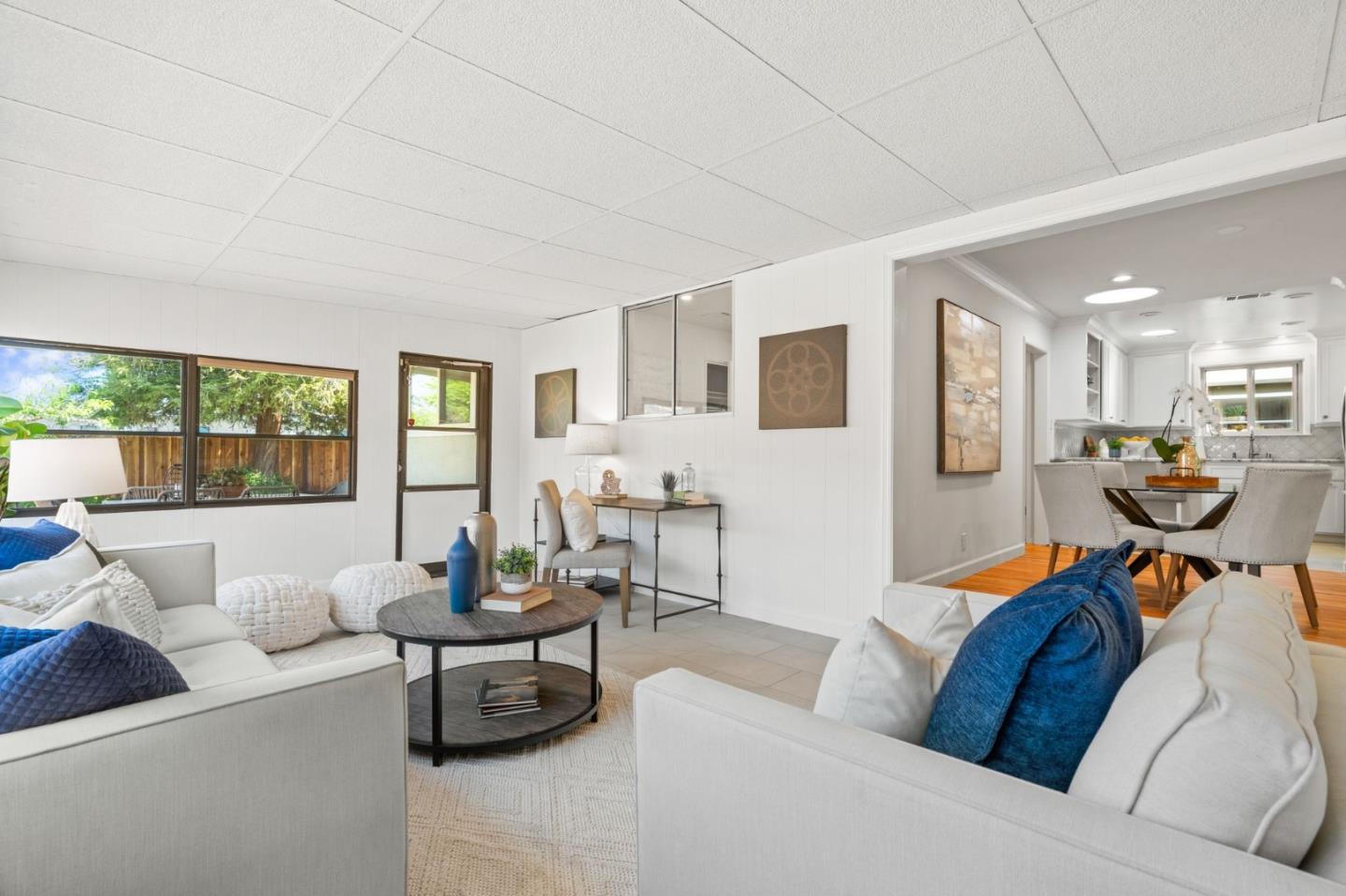 291 Alturas AVE