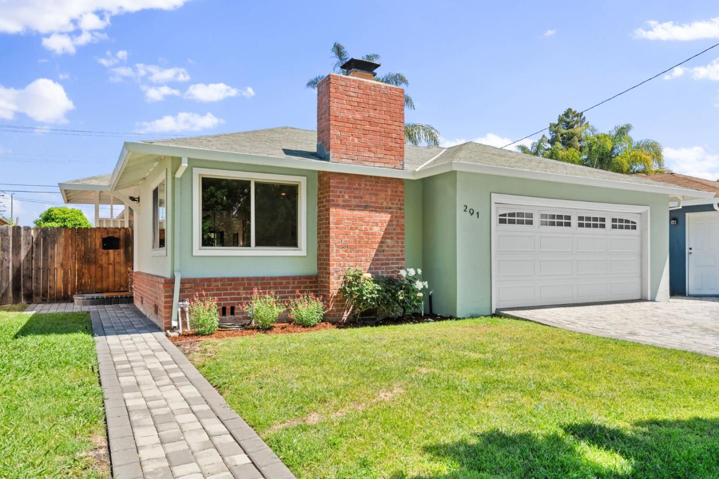 291 Alturas AVE