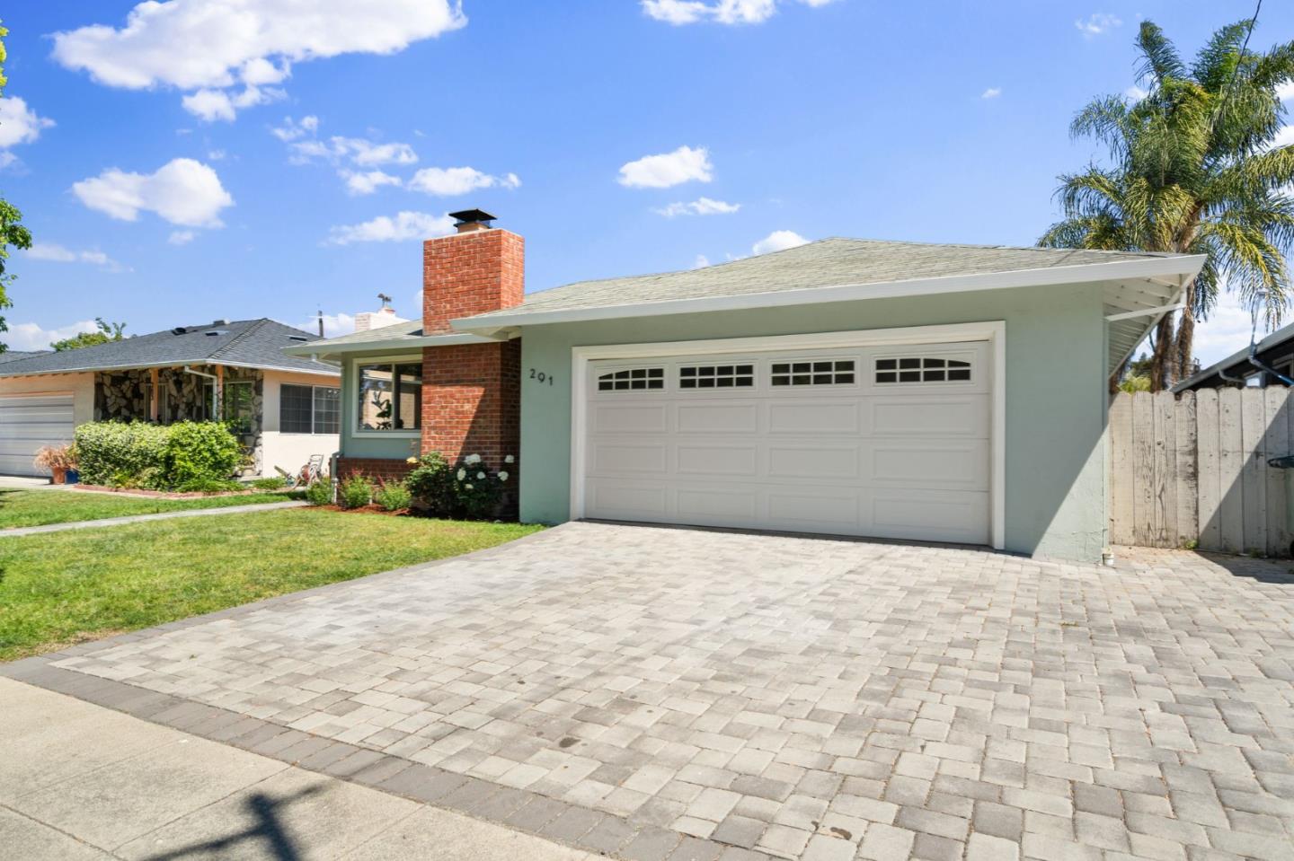 291 Alturas AVE