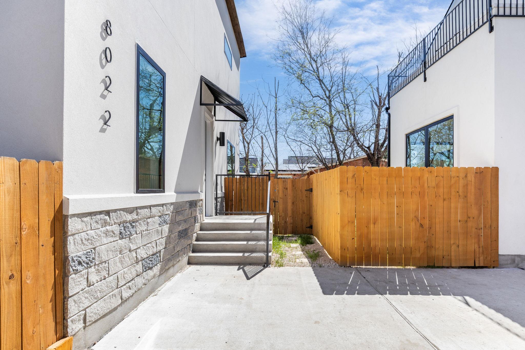 802 Philco DR # 2, Austin Unit: 2