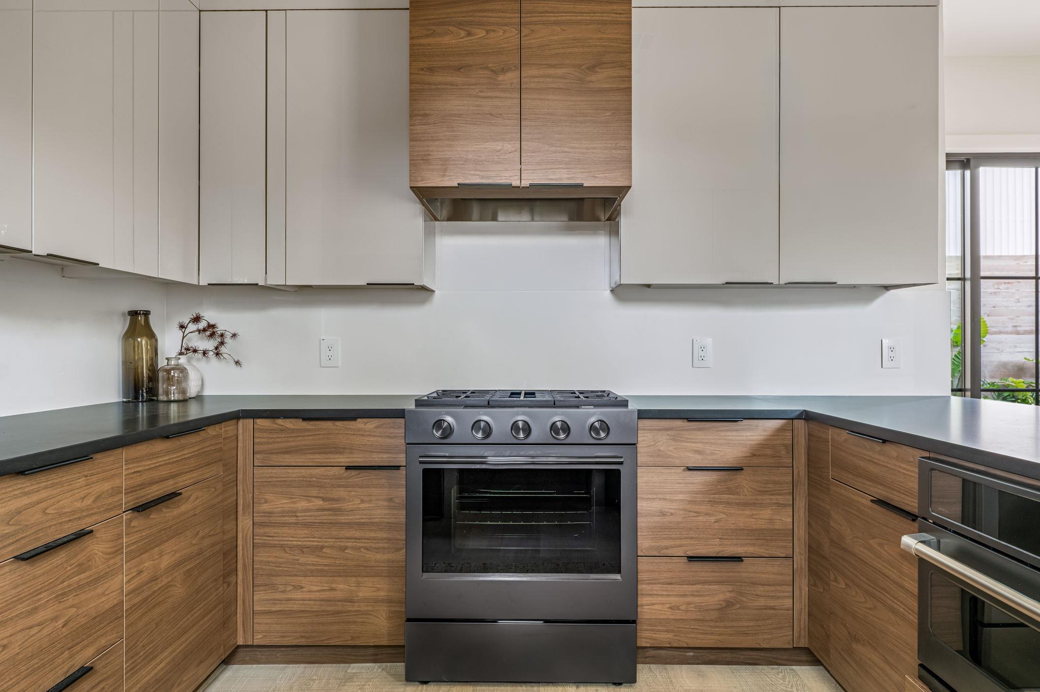 2404 Euclid Ave # 2