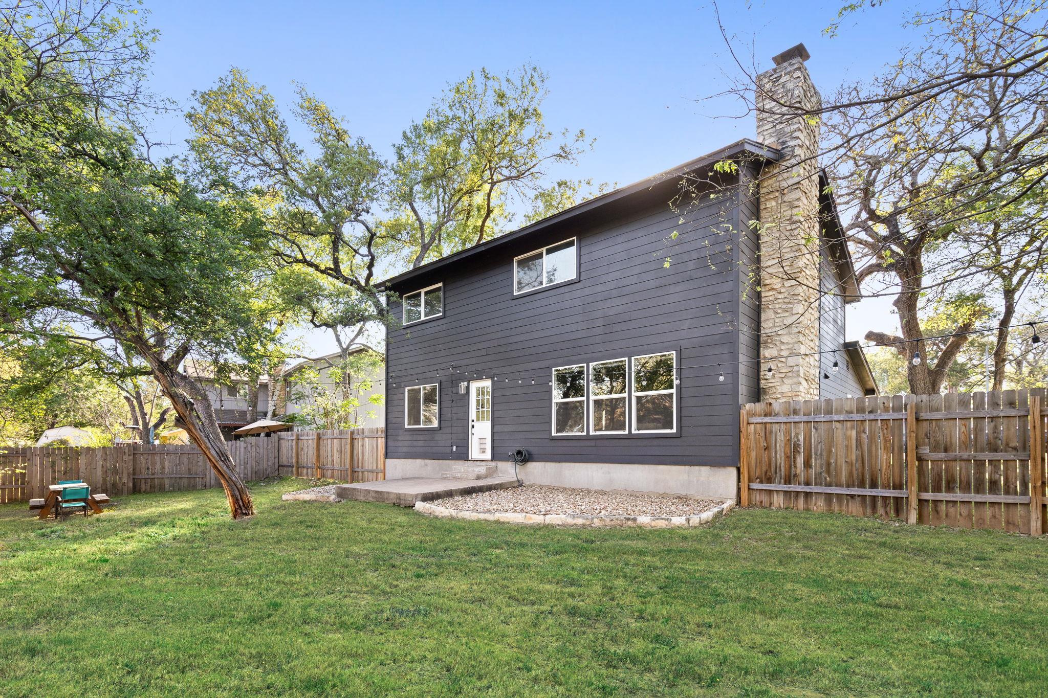 7909 Manassas DR