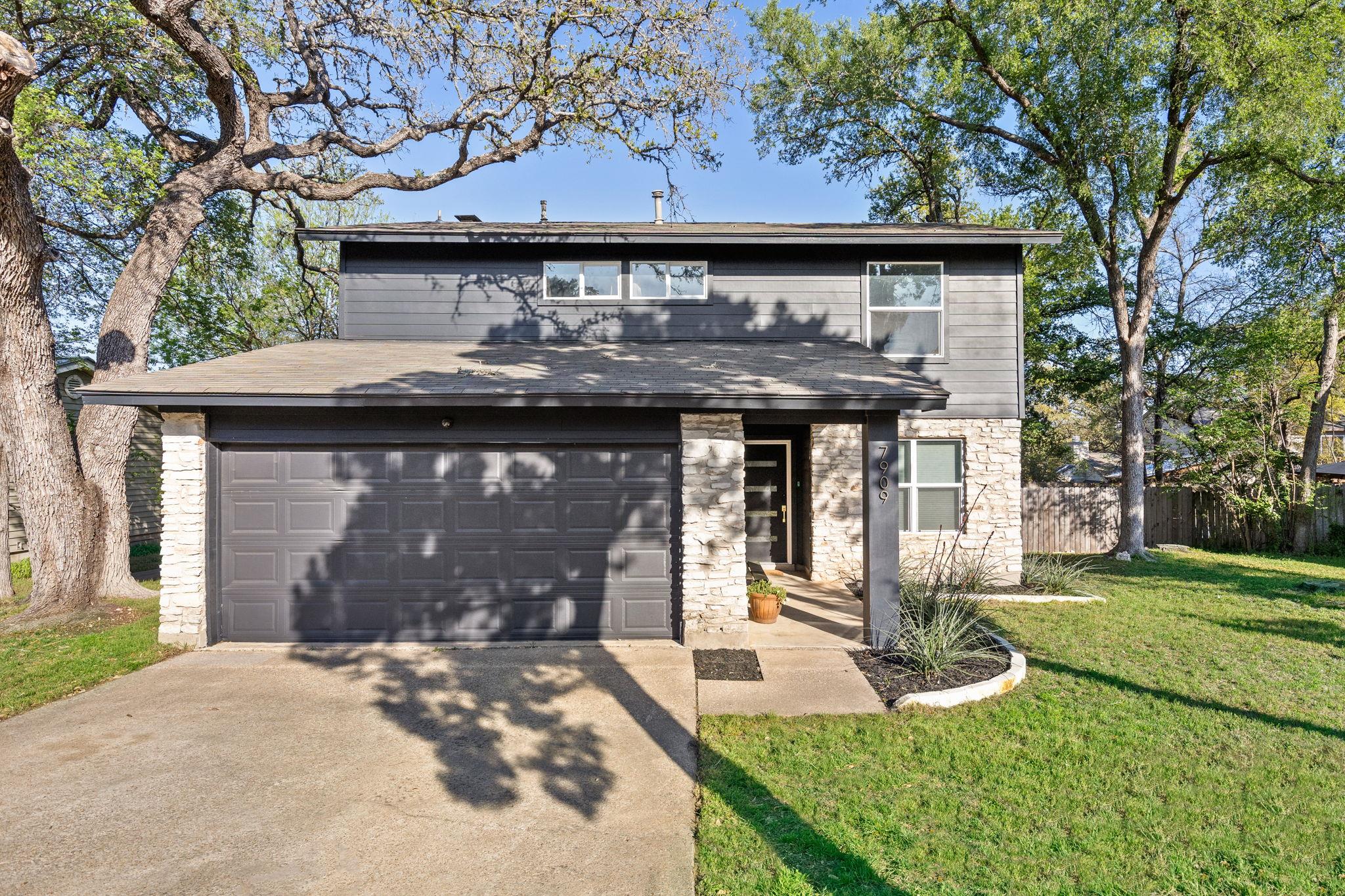 7909 Manassas DR