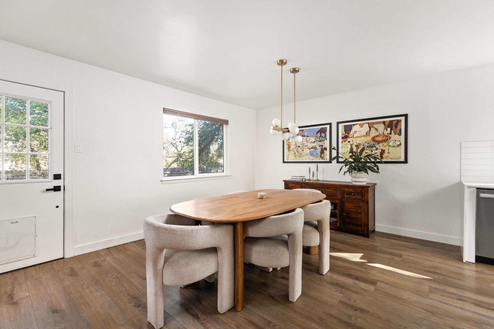 7909 Manassas DR