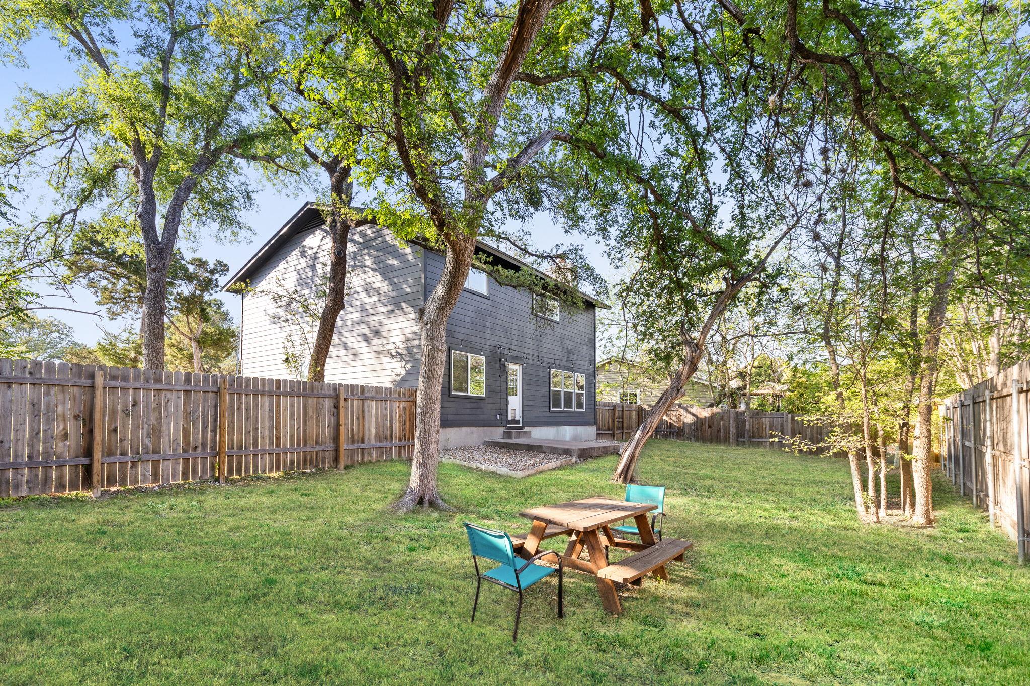 7909 Manassas DR