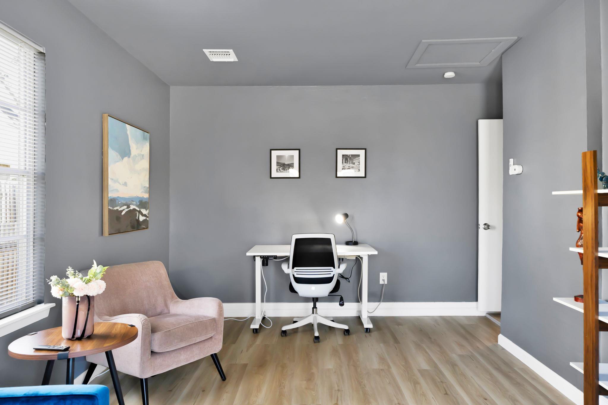 1205 Arthur Stiles ST