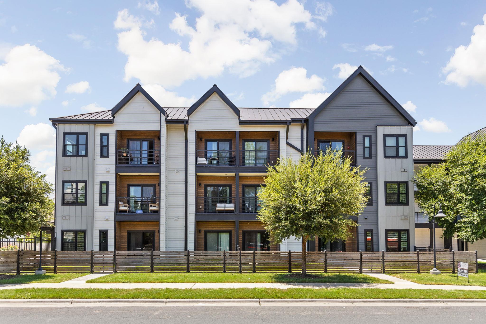 3101 Govalle Ave # 106