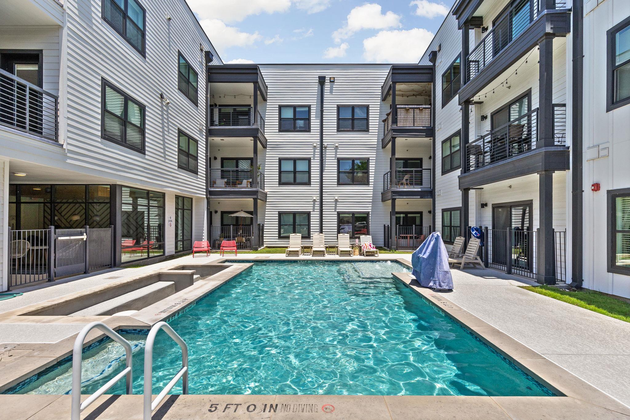 3101 Govalle Ave # 106
