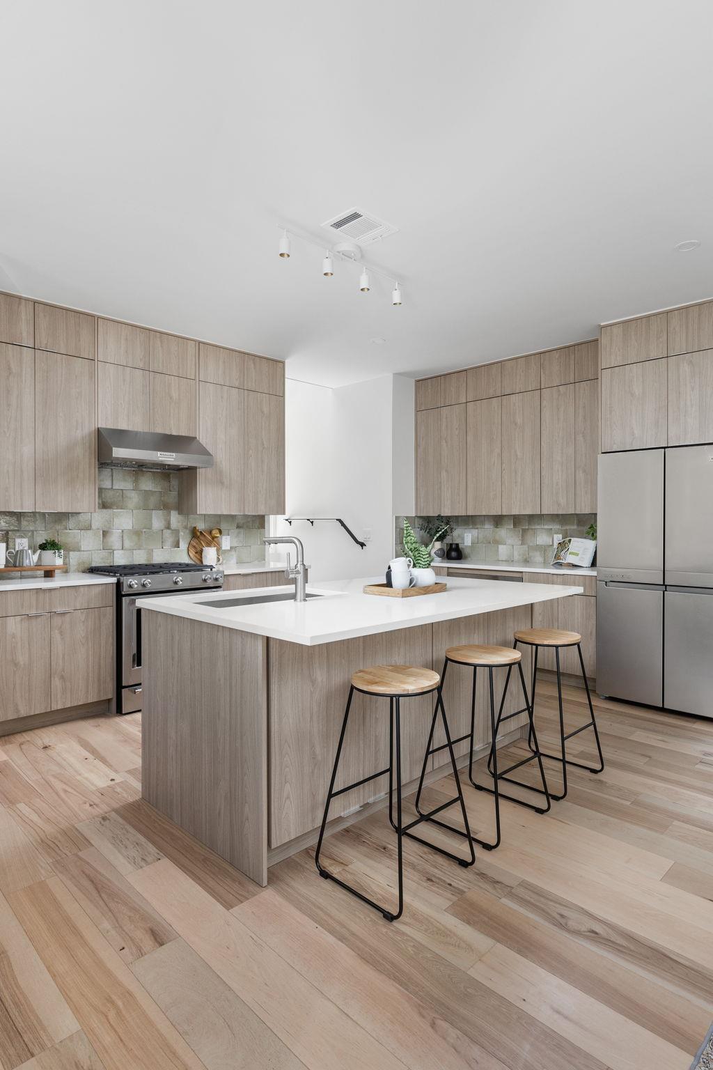 2903 Breeze # 1