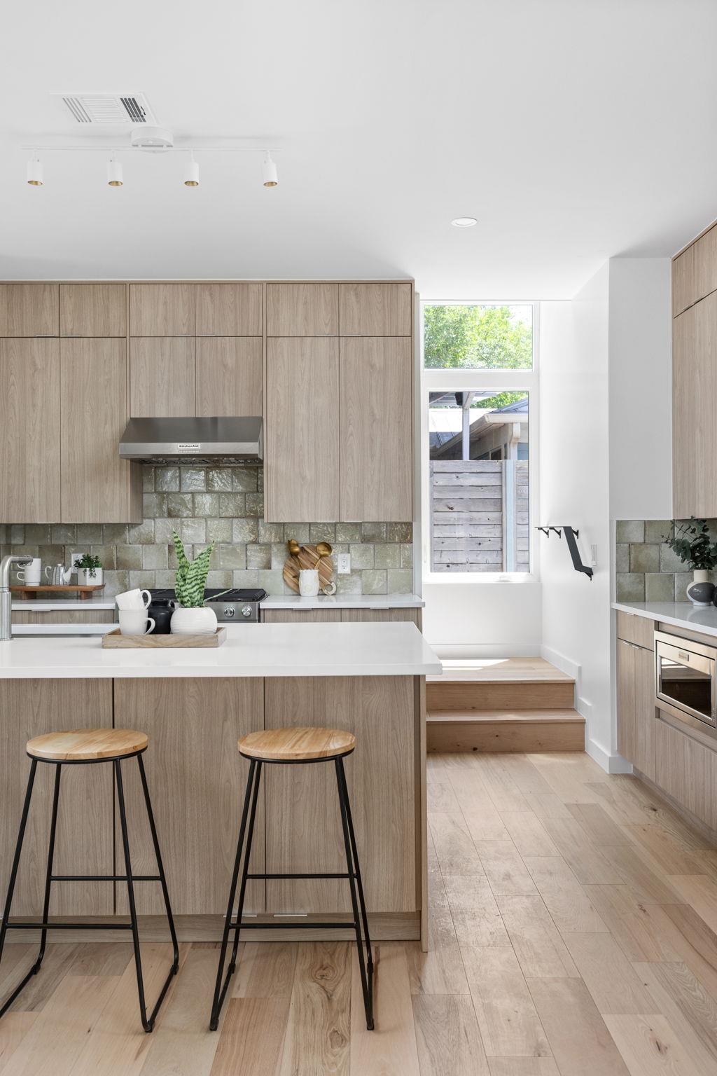 2903 Breeze # 1