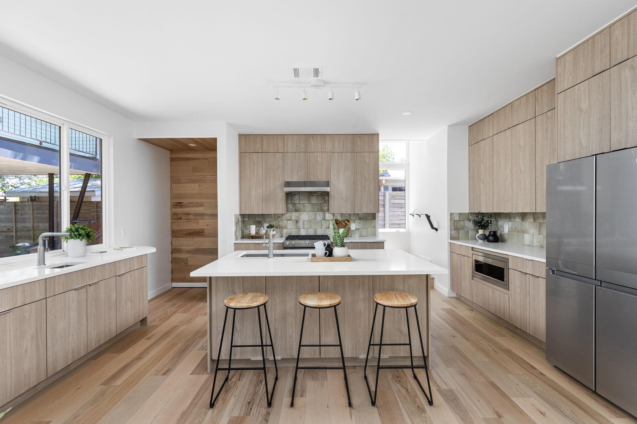 2903 Breeze # 1