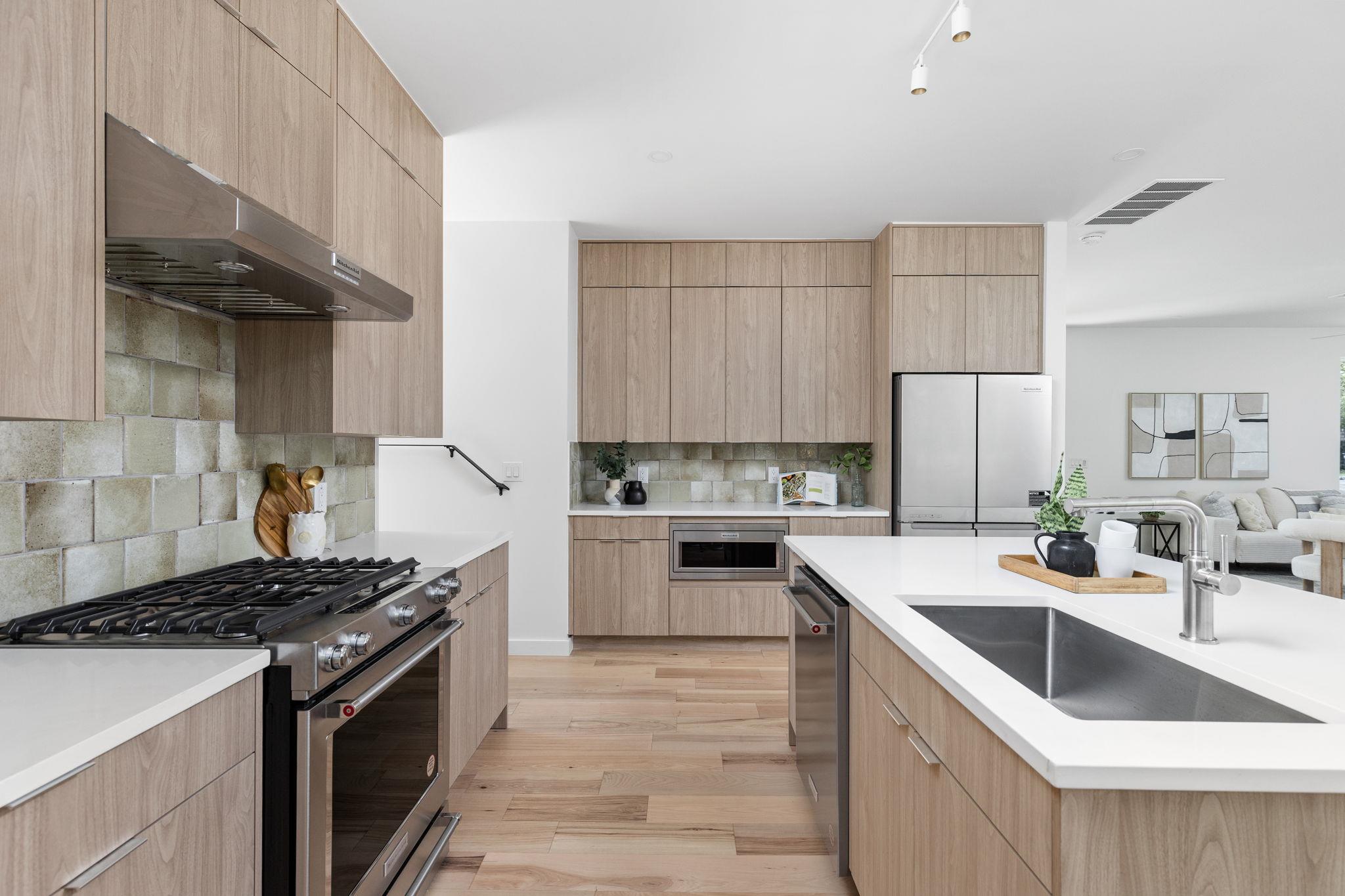 2903 Breeze # 1