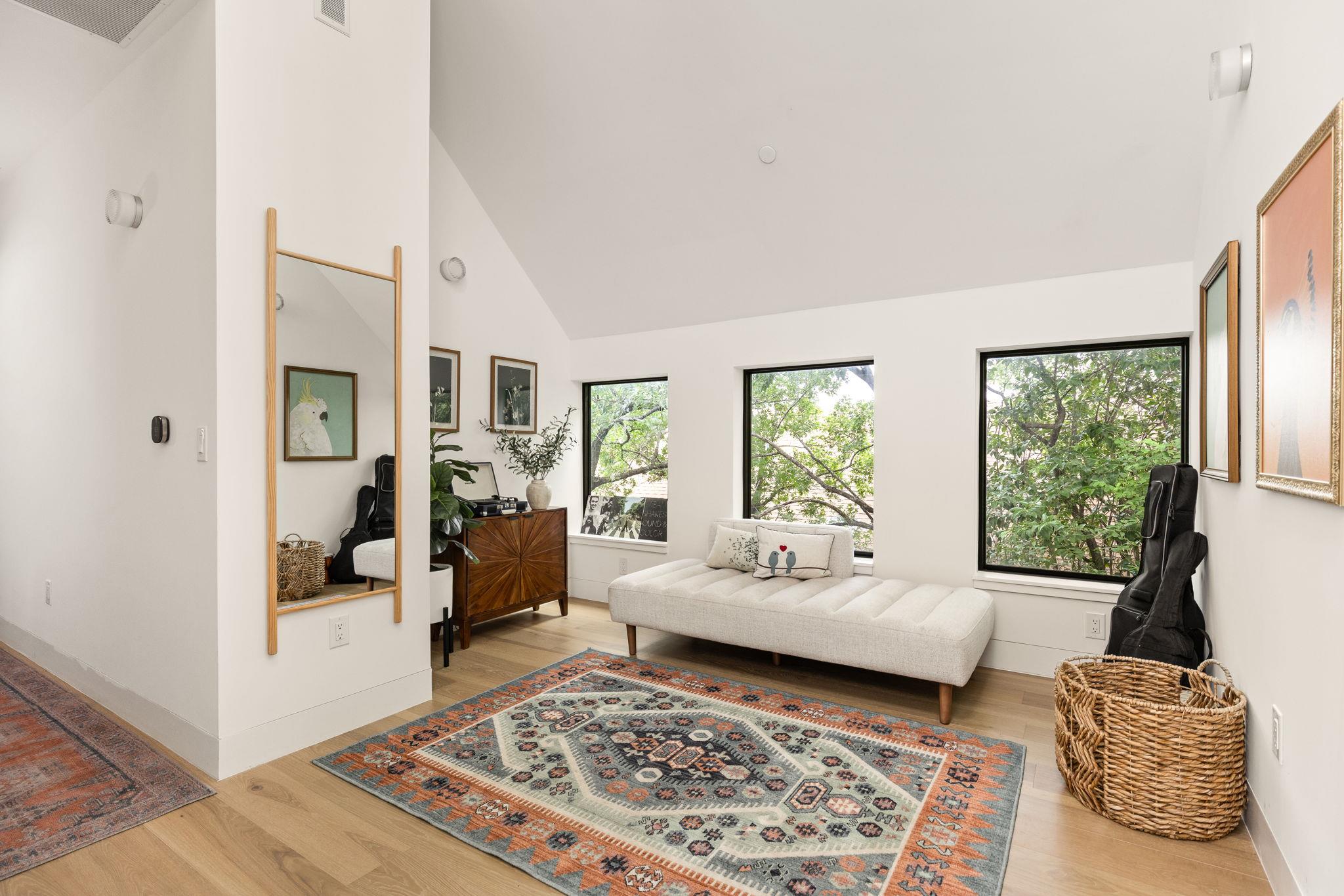 1601 Chelsea