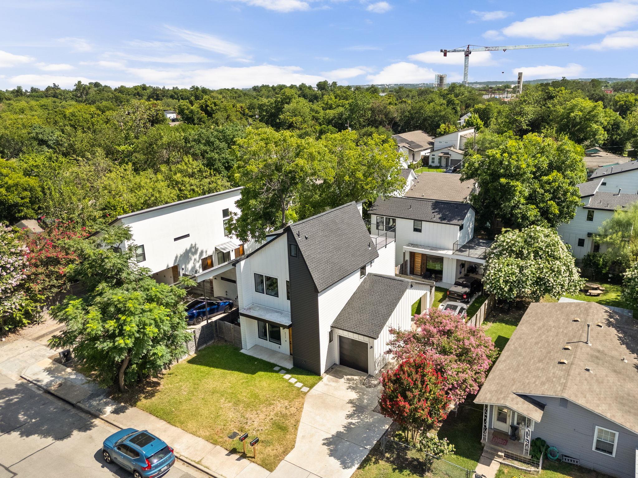 2717 Lyons RD # 1