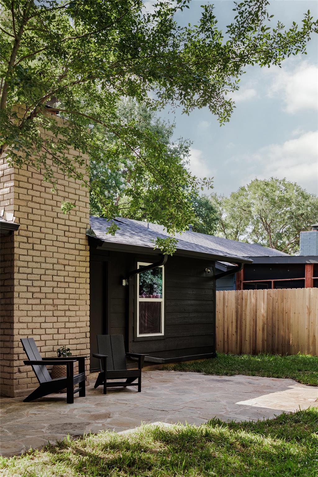 5204 Hedgewood DR