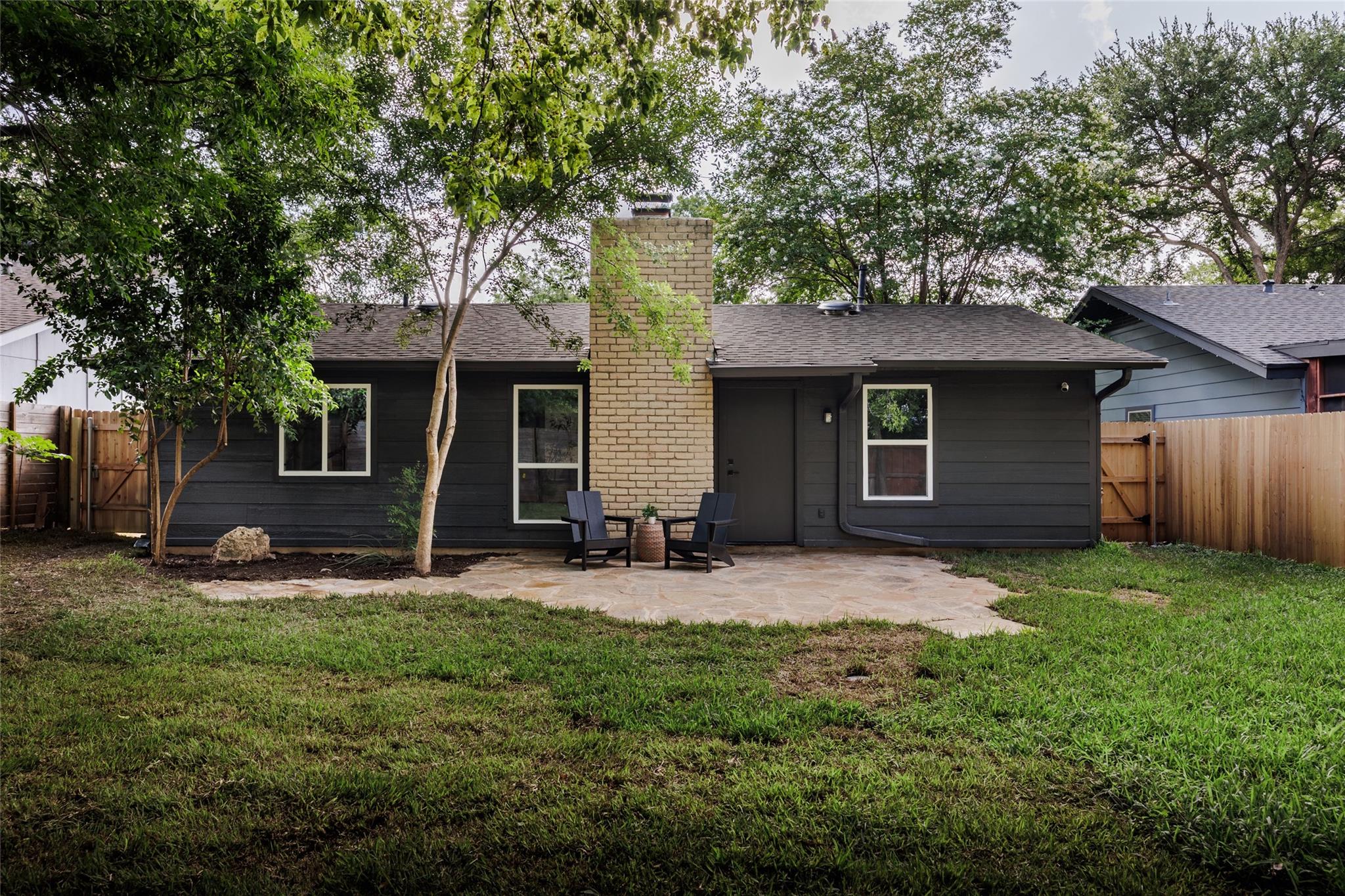 5204 Hedgewood DR