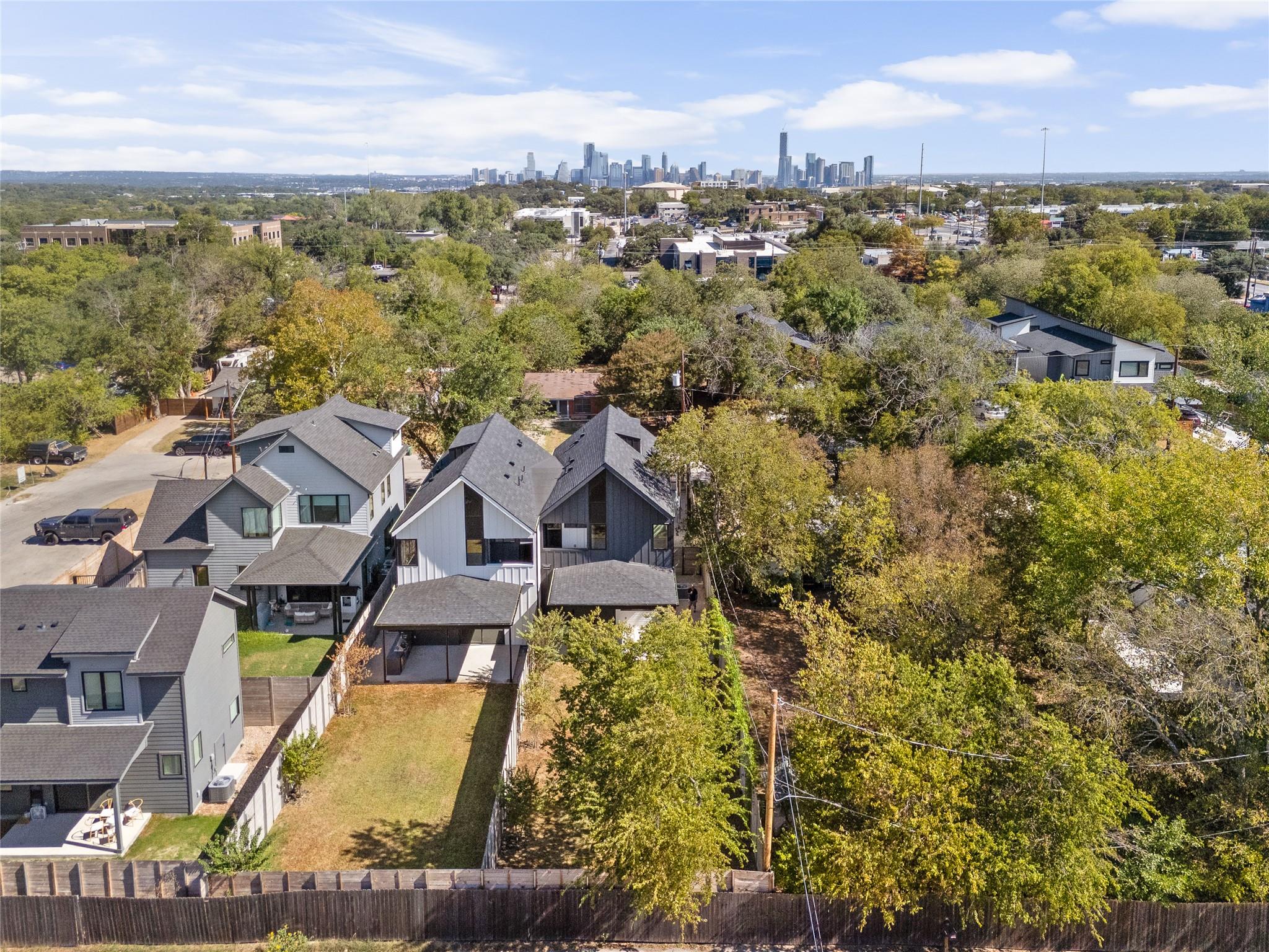 613 Clifford RD # B Unit: A & B