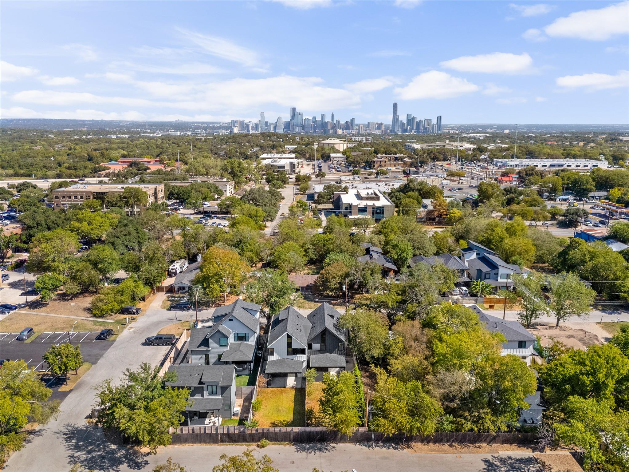 613 Clifford RD # B Unit: A & B