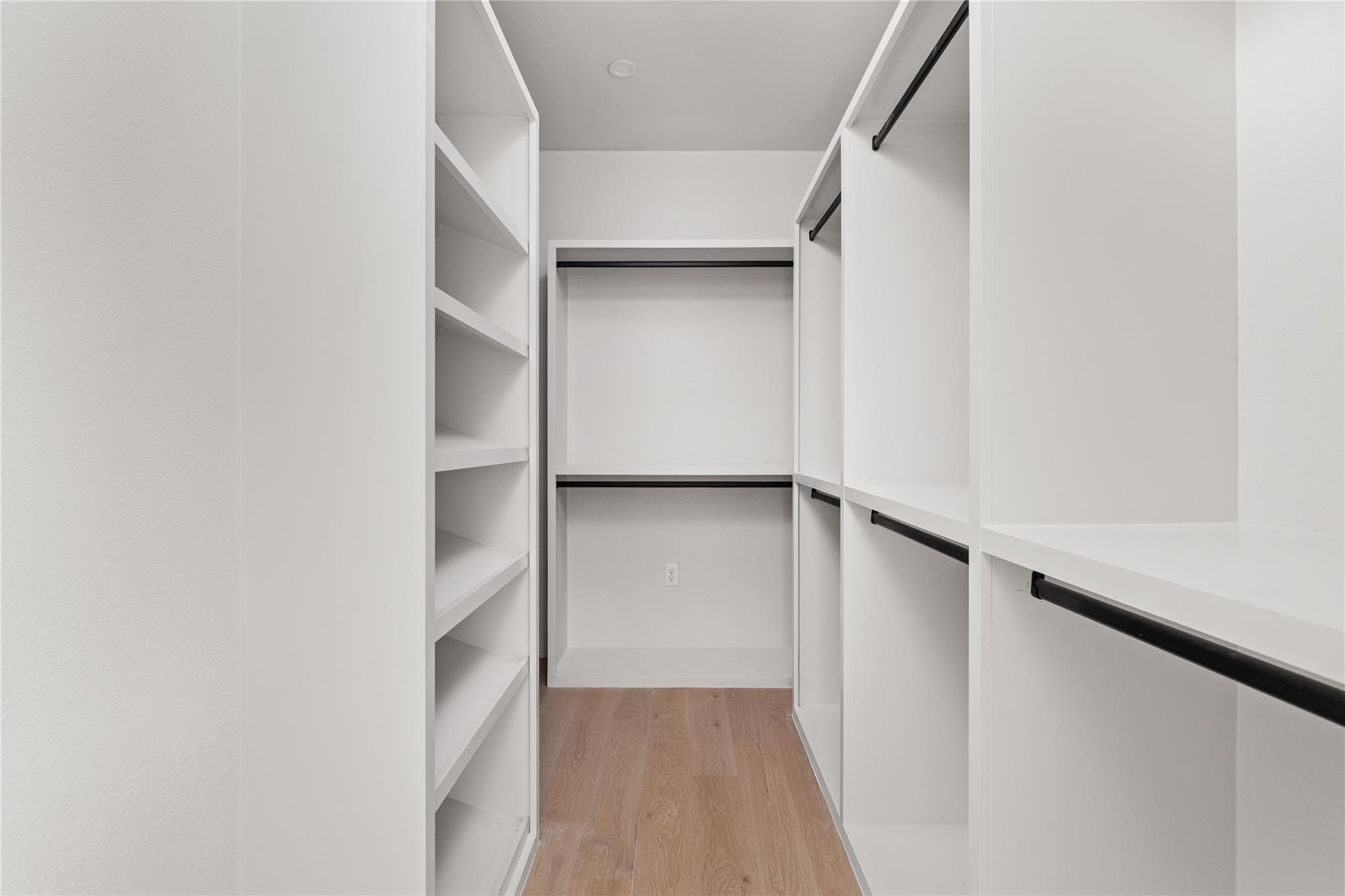 613 Clifford RD # B Unit: A & B
