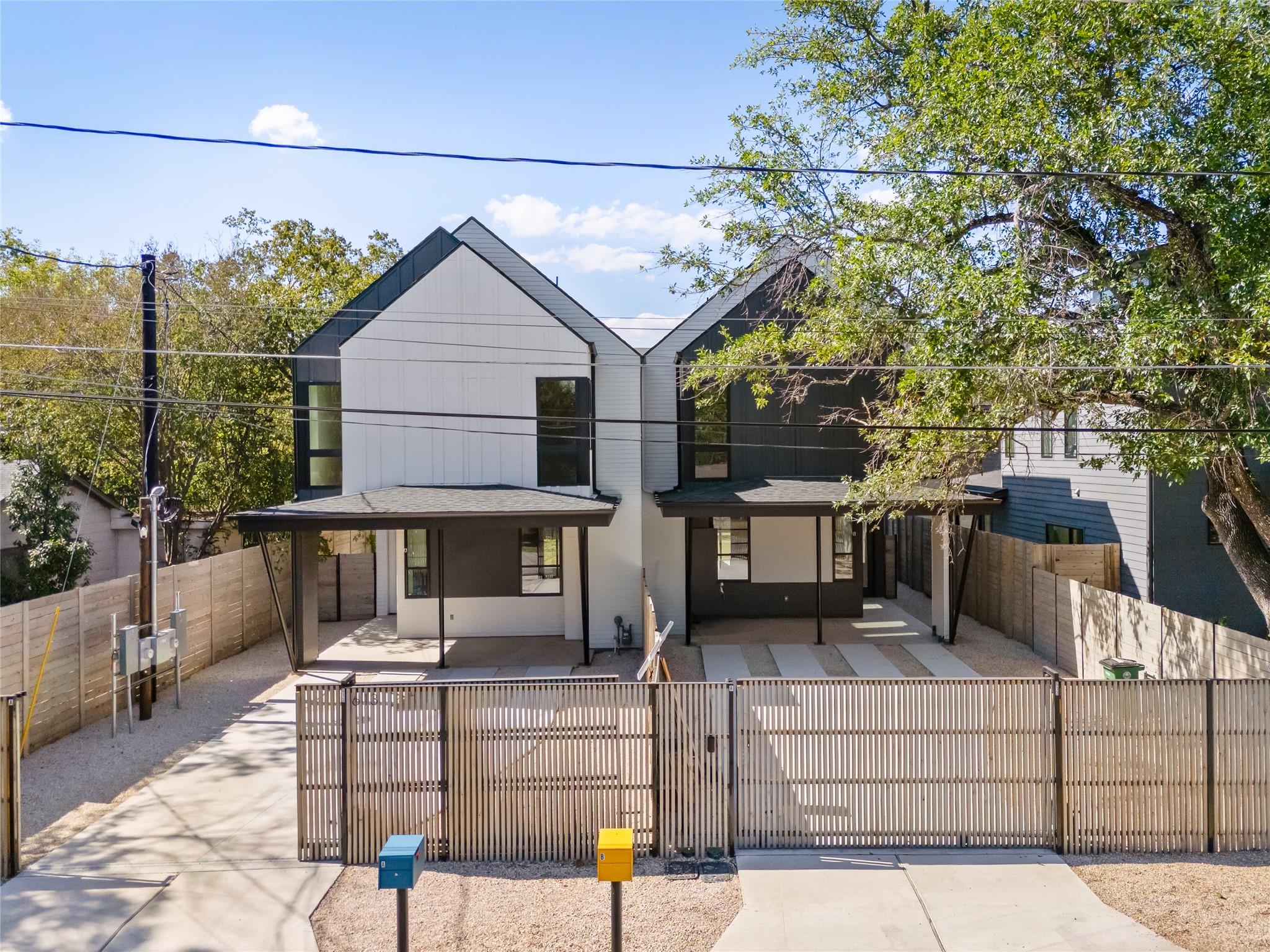613 Clifford RD # B Unit: A & B