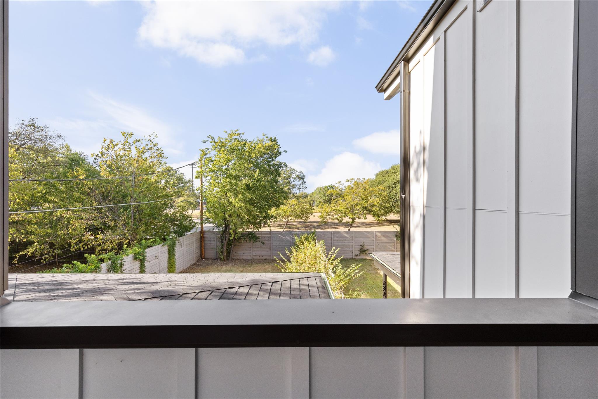 613 Clifford RD # B Unit: A & B