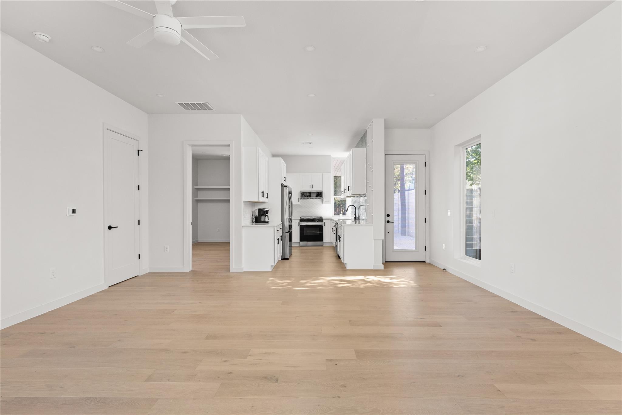 613 Clifford RD # B Unit: A & B