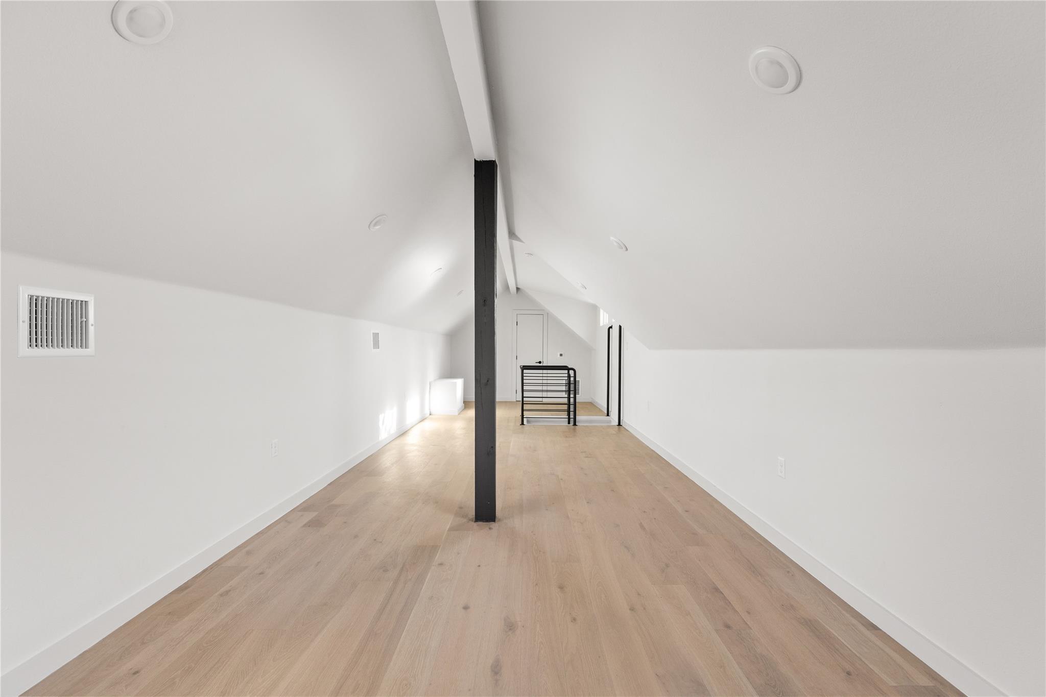613 Clifford RD # B Unit: A & B