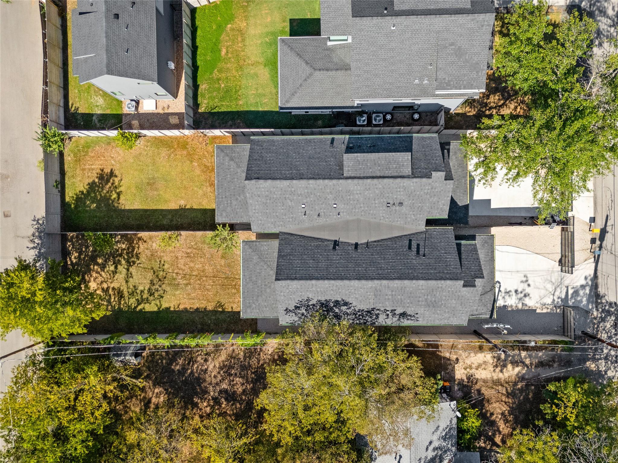 613 Clifford RD # B Unit: A & B