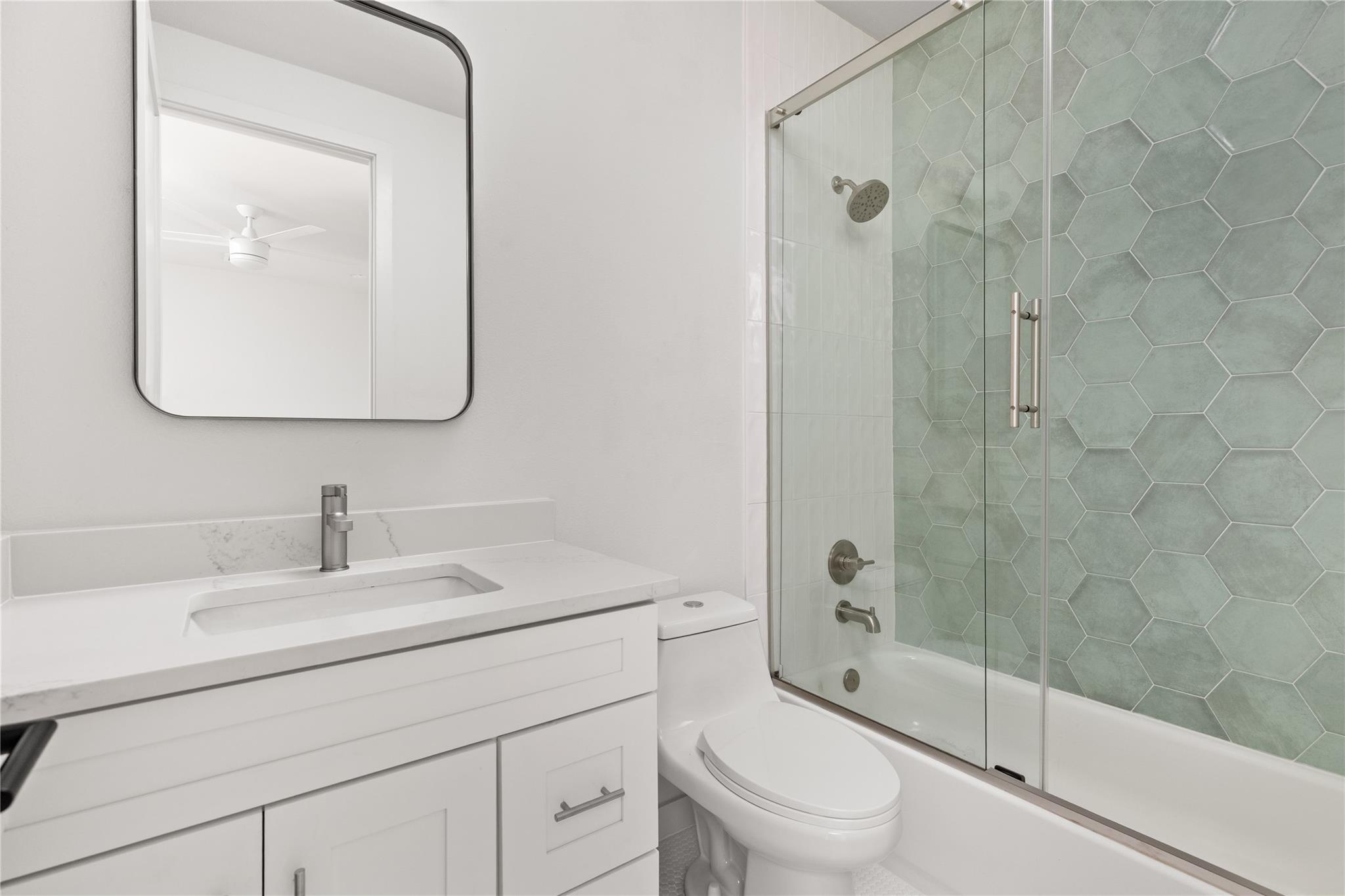 613 Clifford RD # B Unit: A & B