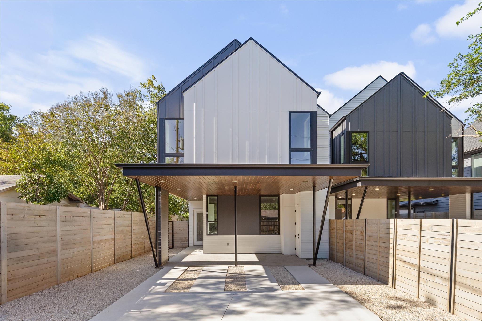 613 Clifford RD # B Unit: A & B