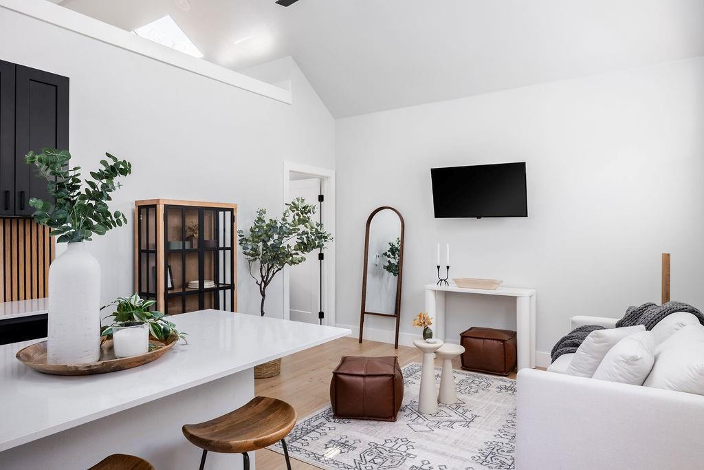 1210 Brentwood ST # C