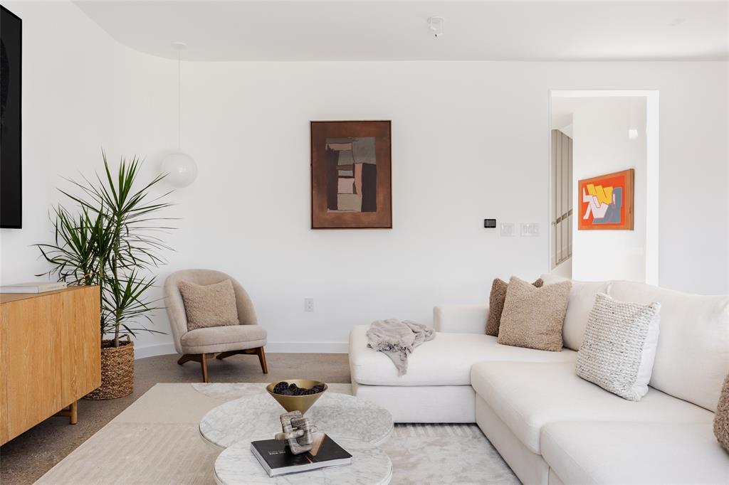 2115 Pennsylvania Ave