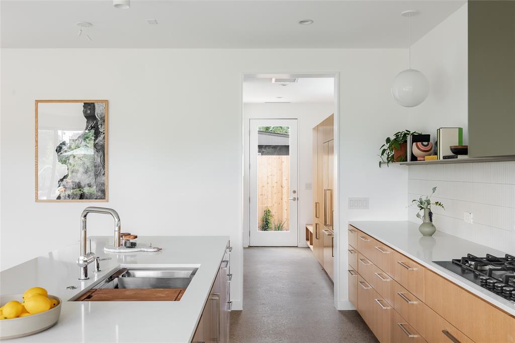 2115 Pennsylvania Ave